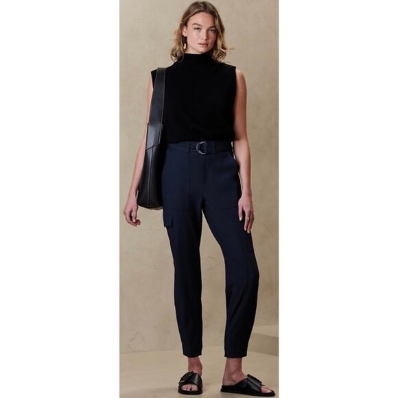 Banana Republic Pants - Banana Republic slim refined stretch cargo belted black pants, size 4